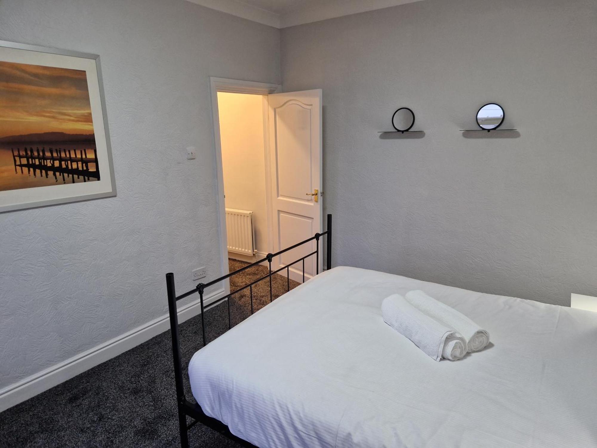 Birtley'S Diamond 3 Bed Apt, Sleeps 6 Guests Birtley  ภายนอก รูปภาพ