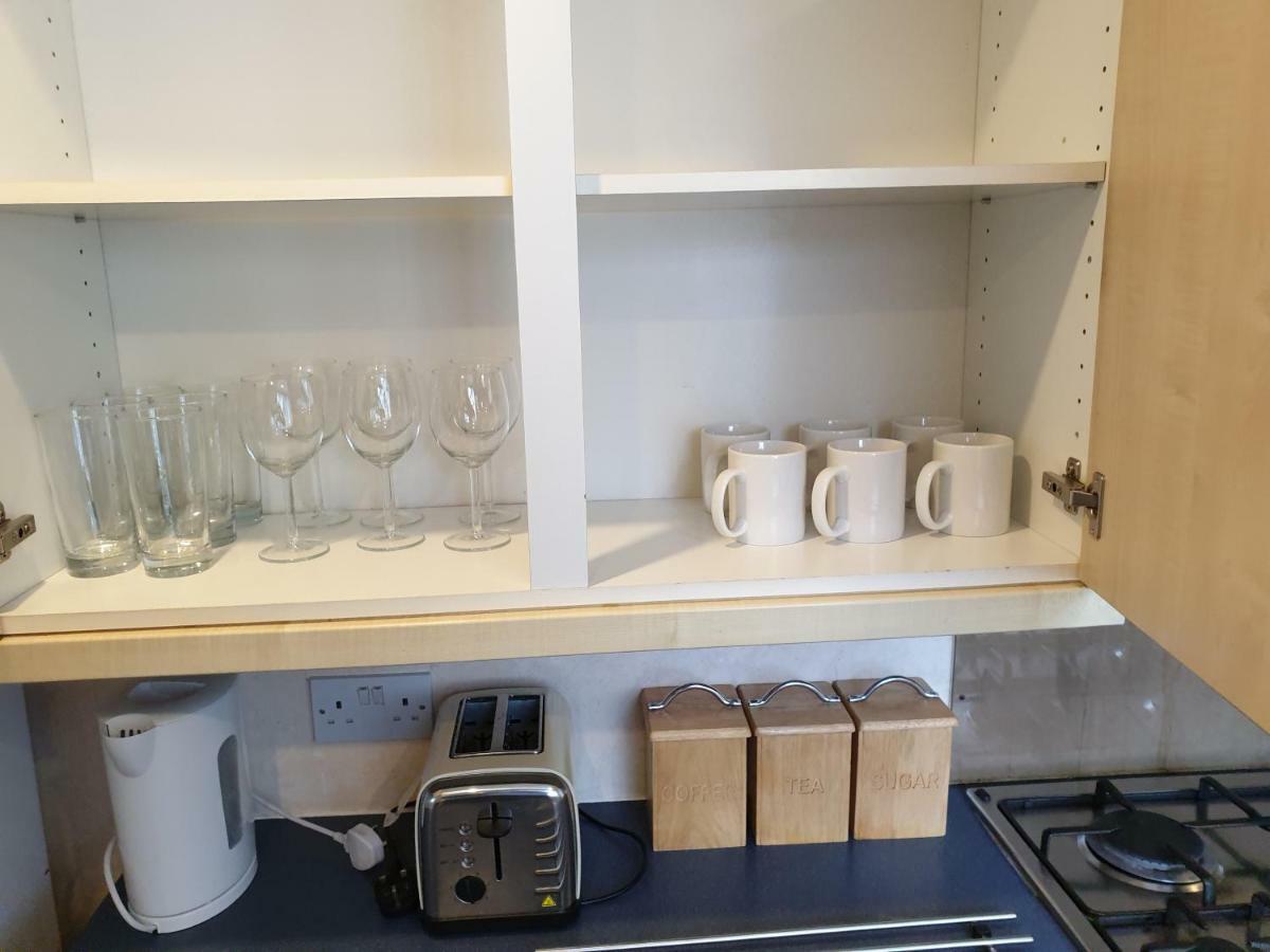 Birtley'S Diamond 3 Bed Apt, Sleeps 6 Guests Birtley  ภายนอก รูปภาพ